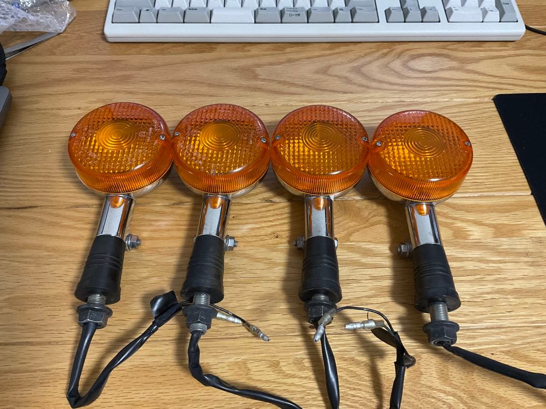 SR400 純正ウィンカー 4つセット リレー付き SR400純正ウインカー4個 シングル球 交換ベースに1JR RH01J stanley