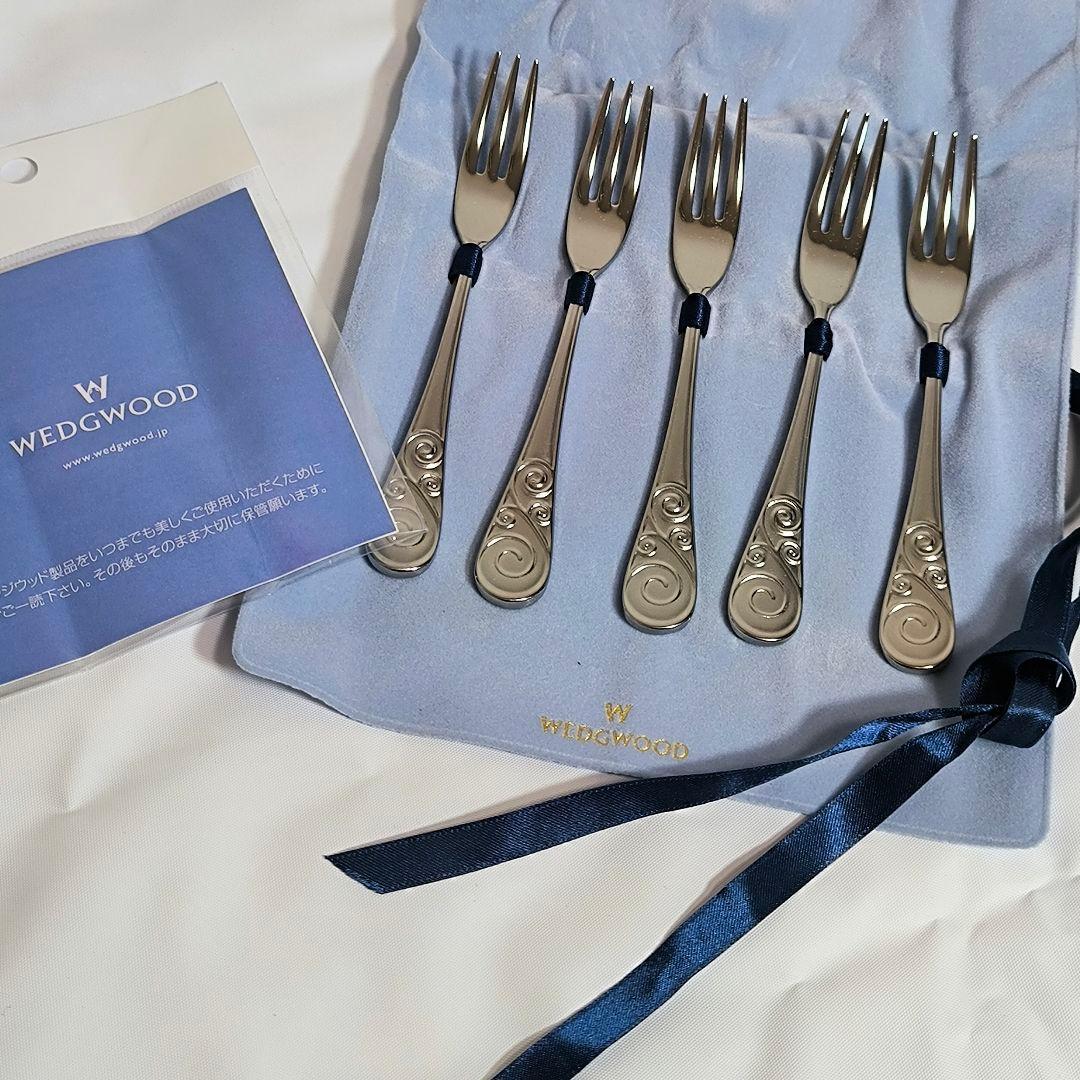 未使用 ウェッジウッド スワルタイニー フォーク カトラリー - メルカリ