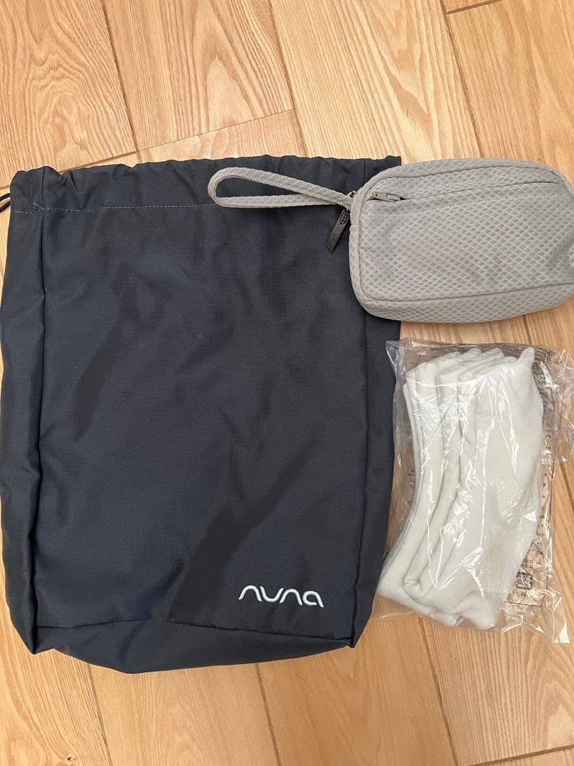 ほぼ新品))NUNA cudl:clik 抱っこ紐 ヘーゼルウッド - メルカリ