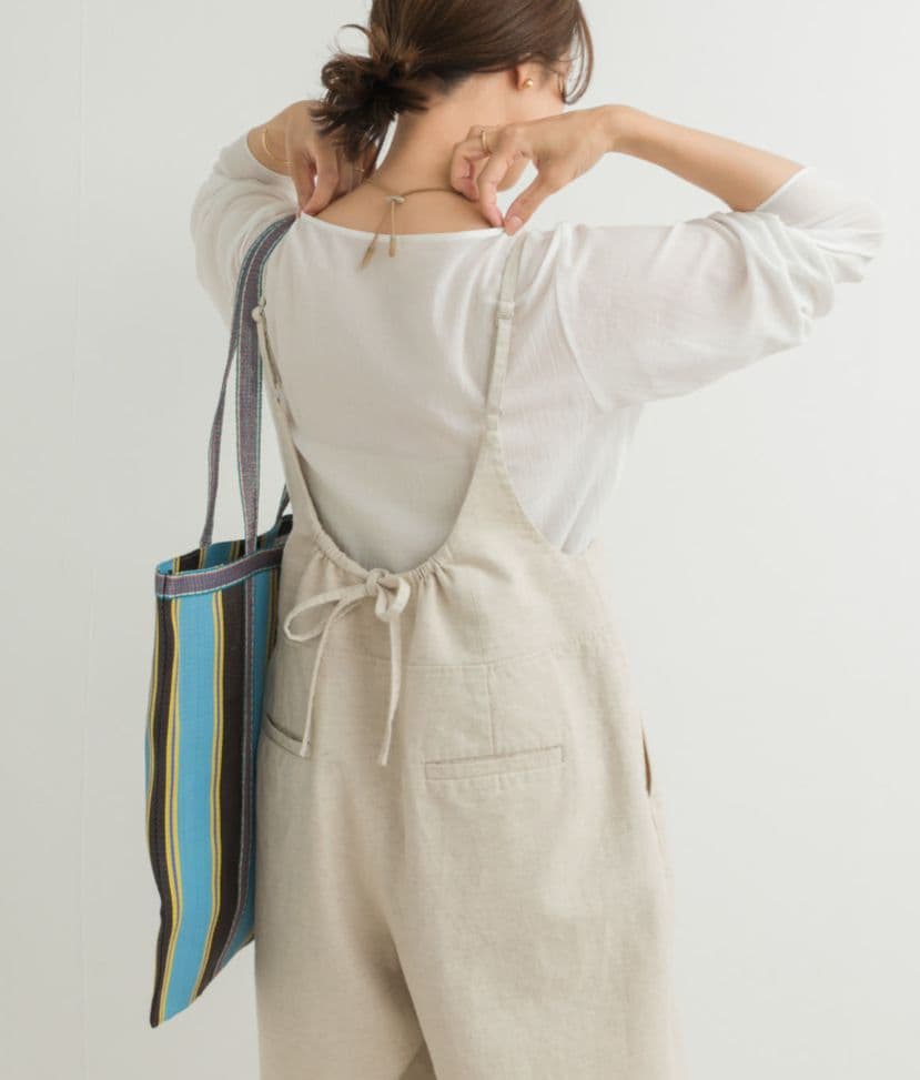 新品タグ付き　DOORS　コットンリネンBACKギャザーサロペット セール】コットンリネンBACKギャザーサロペット（サロペット