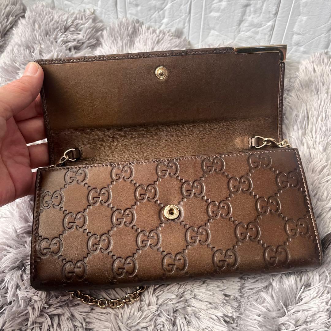 美品✨GUCCI チェーン ウォレット 長財布 シマ ロゴプレート ブロンズ