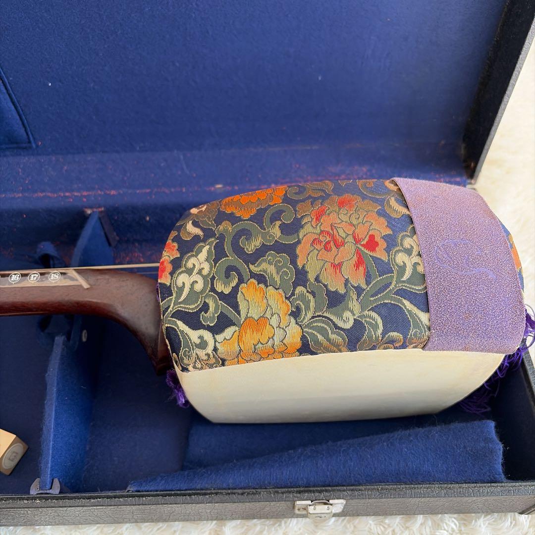 三味線 民謡三味線 中棹 東さわり付き 紅木胴 ハードケース付き - メルカリ