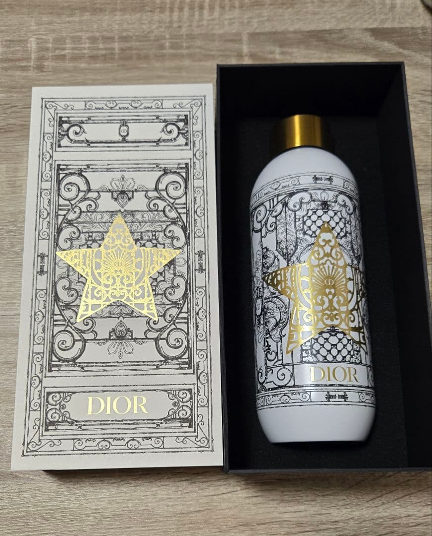 【新品】DIOR ゴールドStar 水筒 オリジナルボックス付き dior-candle-2023_2.jpg