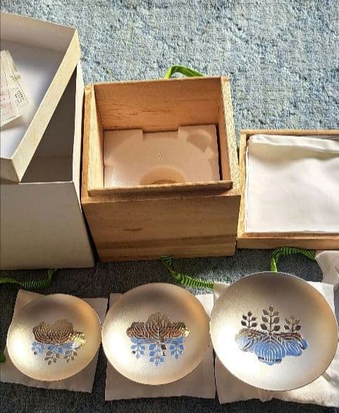 SILVER 銀杯　純銀製 銀盃3点造幣局製　silver1000 内閣総理大臣 内閣総理大臣贈 SILVER1000（純銀）の銀杯 137.8gが買取入荷致しました