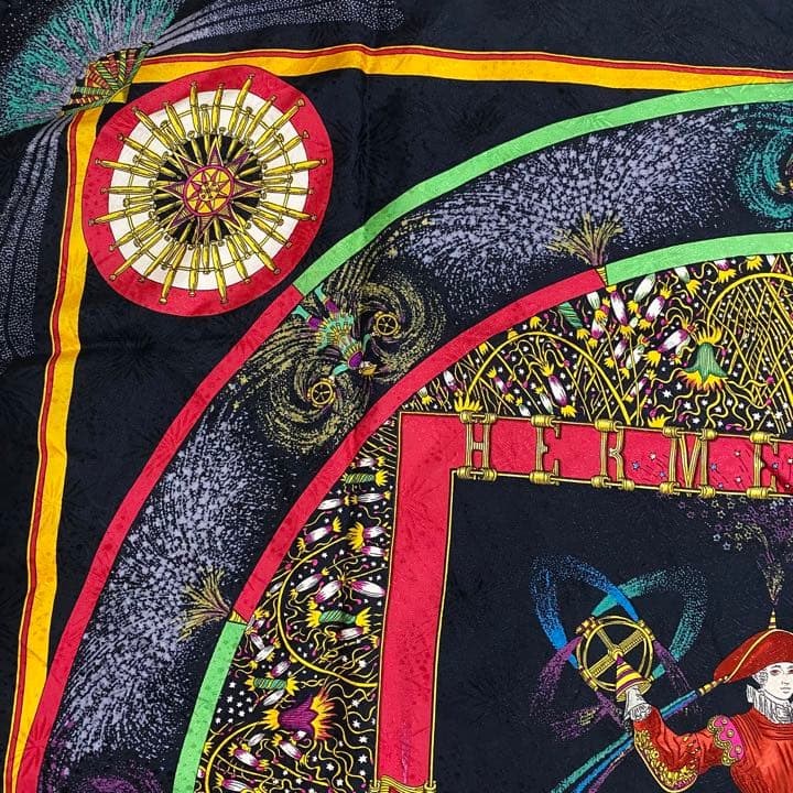 希少 エルメス カレ90 FEUX D' ARTIFICE 技巧の火 スカーフ - メルカリ