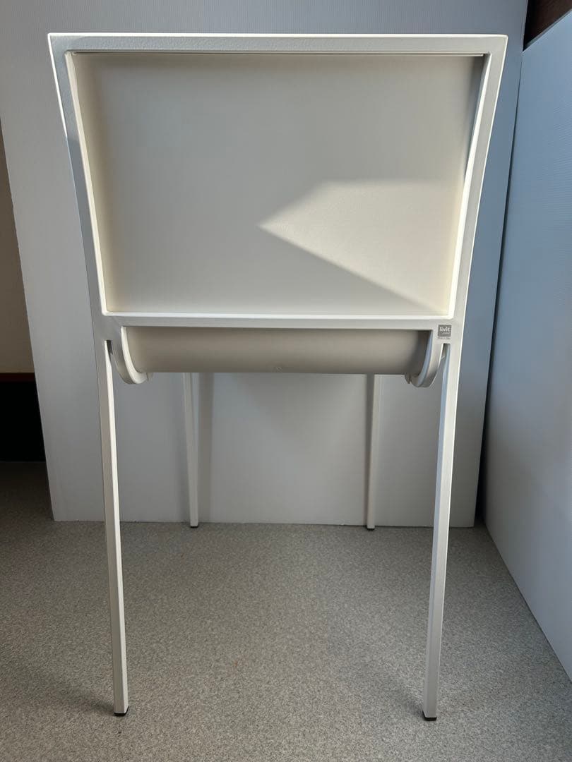 イタリア LIVIT ULTRA スタッキングチェア ダイニングチェア 椅子