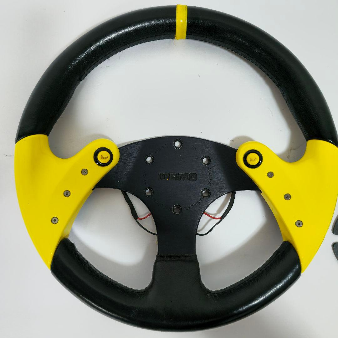 廃盤品】MOMO ステアリング スパイダー イエロー モモ ハンドル レザー