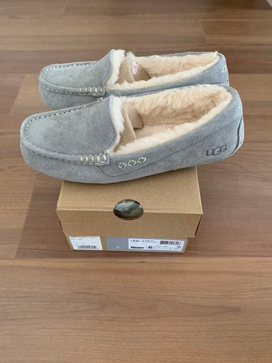 UGG モカシン ANSLEY(LIGHT GREY) 23cm(サイズUS6)UGG ANSLEY 24