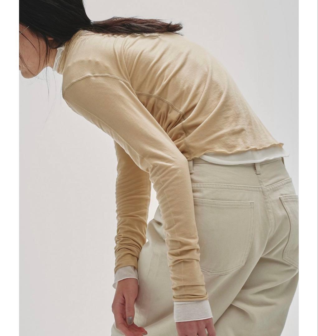 TODAYFULクリーム色 パウダリータートルトップス - メルカリ