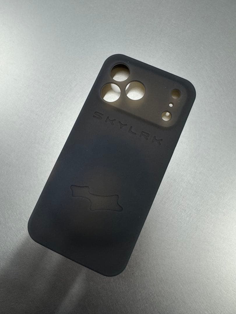 SKYLRK iPhone ケース 17 Pro Bump Case - メルカリ