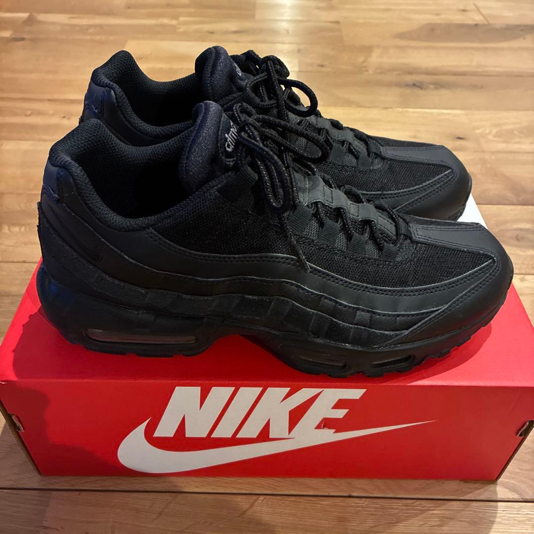 靴 Nike Air Max 95 ESSENTIAL 27.5cm
