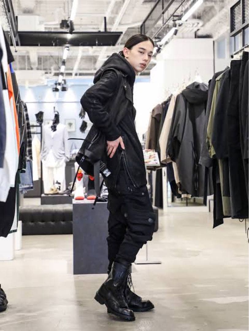 名作　JULIUS ガスマスクカーゴパンツ JULIUS コレクションカーゴパンツ & ガスマスクカーゴパンツ -FASCINATE