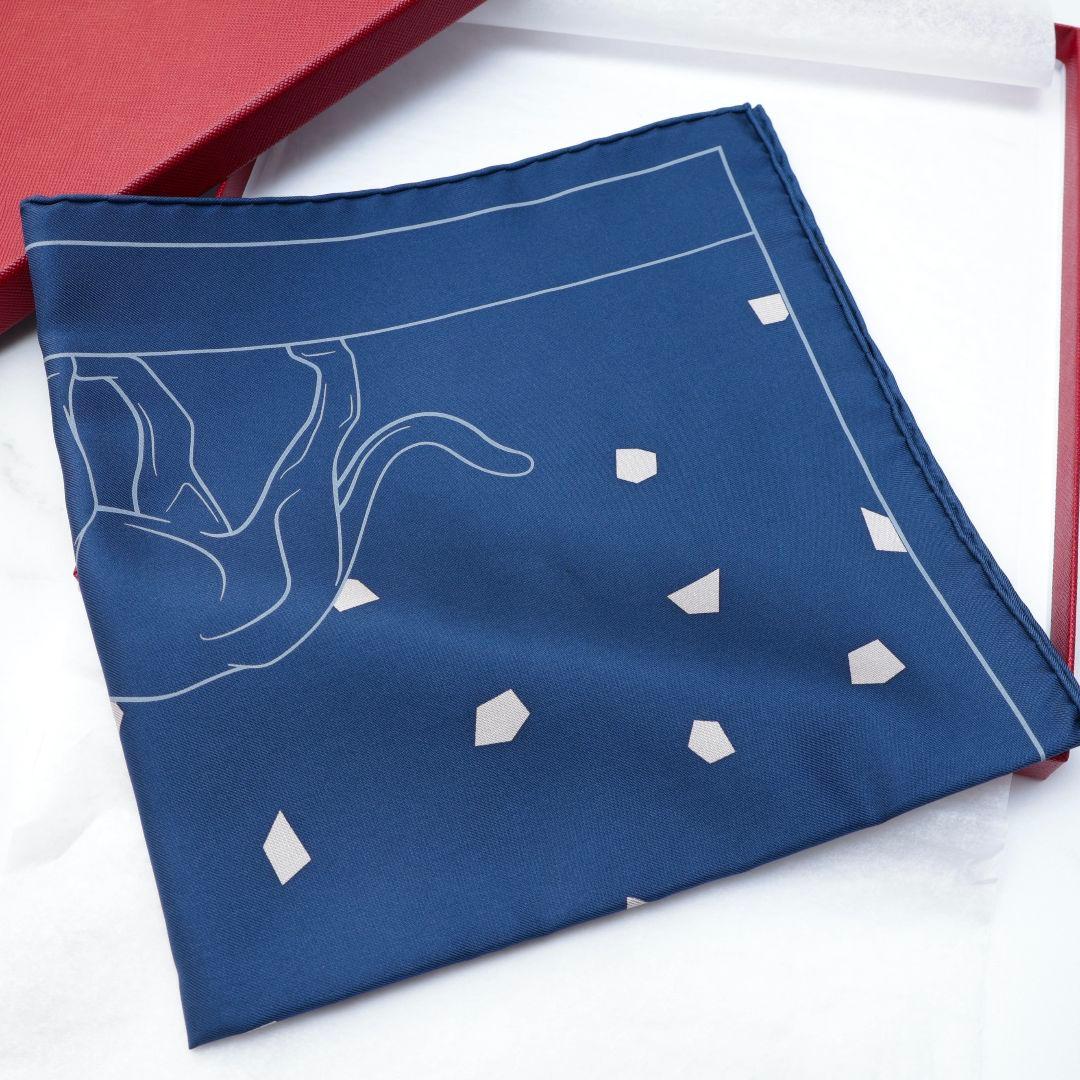 新品 カルティエ Cartier ブルー ハンカチ ポケットチーフ - メルカリ