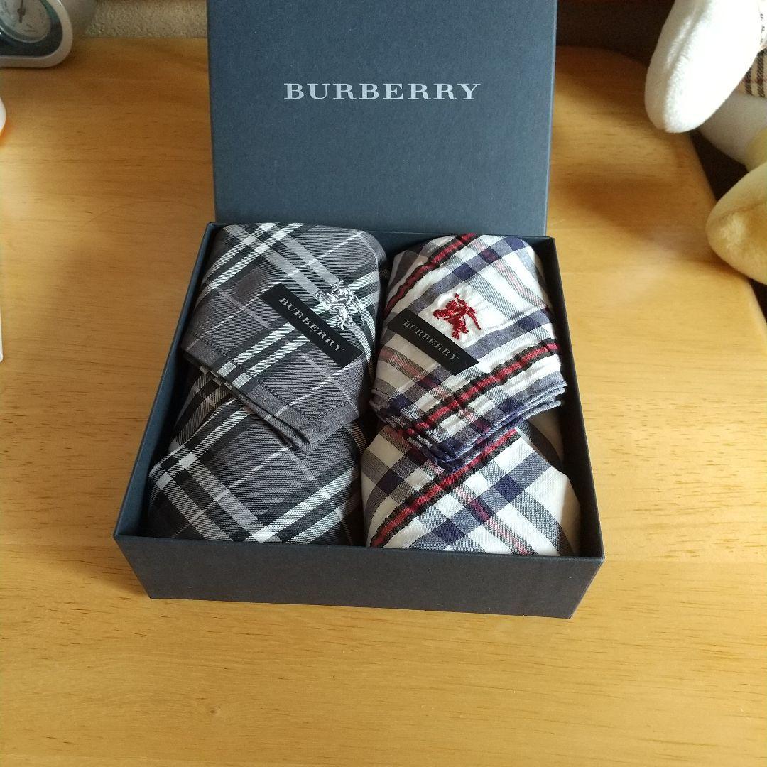 BURBERRY チェック柄ハンカチ 2枚セット - メルカリ
