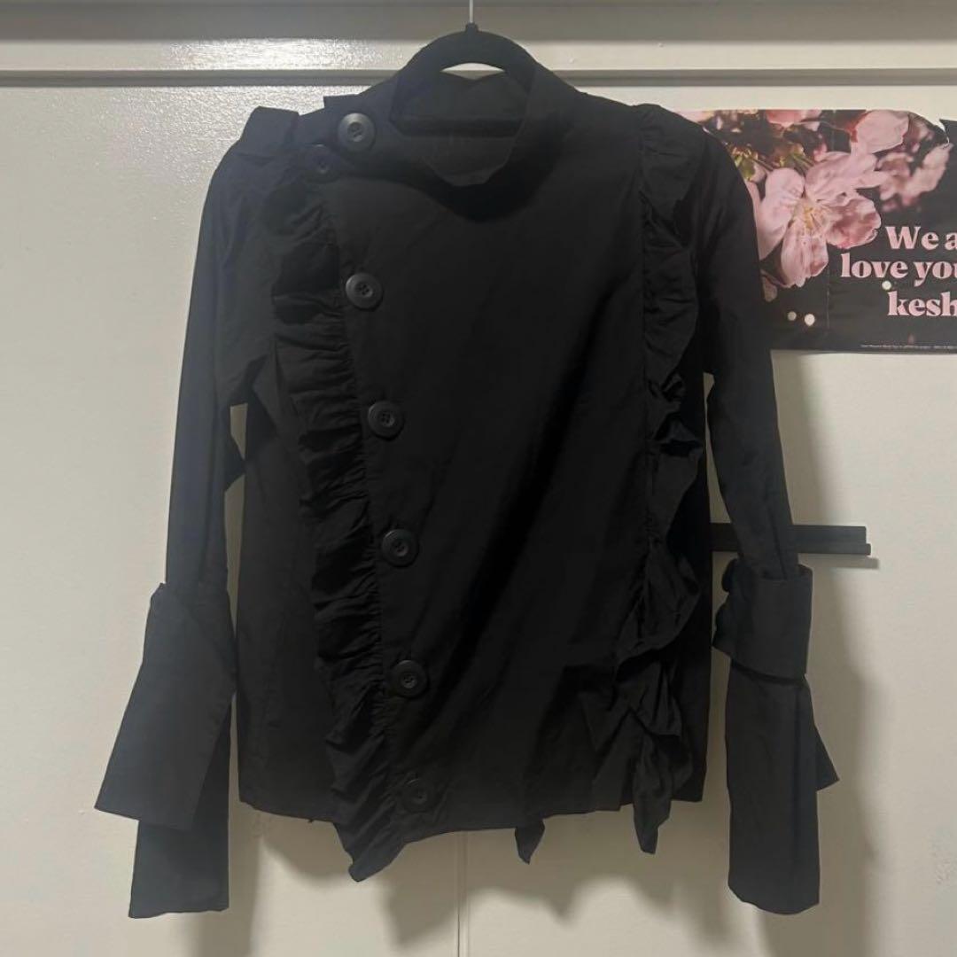 melt the lady】button frill blouse/black - メルカリ