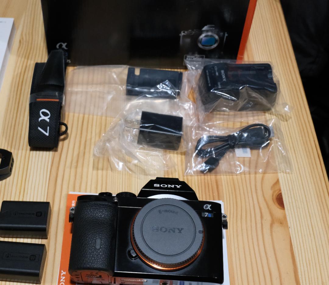 SONY α7S ILCE-7S 初代 SONY α7S（ILCE-7S）の出品 | ONE SCENE（ワンシーン）