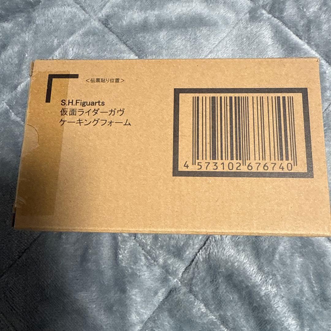 S.H.Figuarts仮面ライダーガヴケーキングフォーム本日最終限定価格 S.H.Figuarts 仮面ライダーガヴ ケーキングフォーム | 魂ウェブ