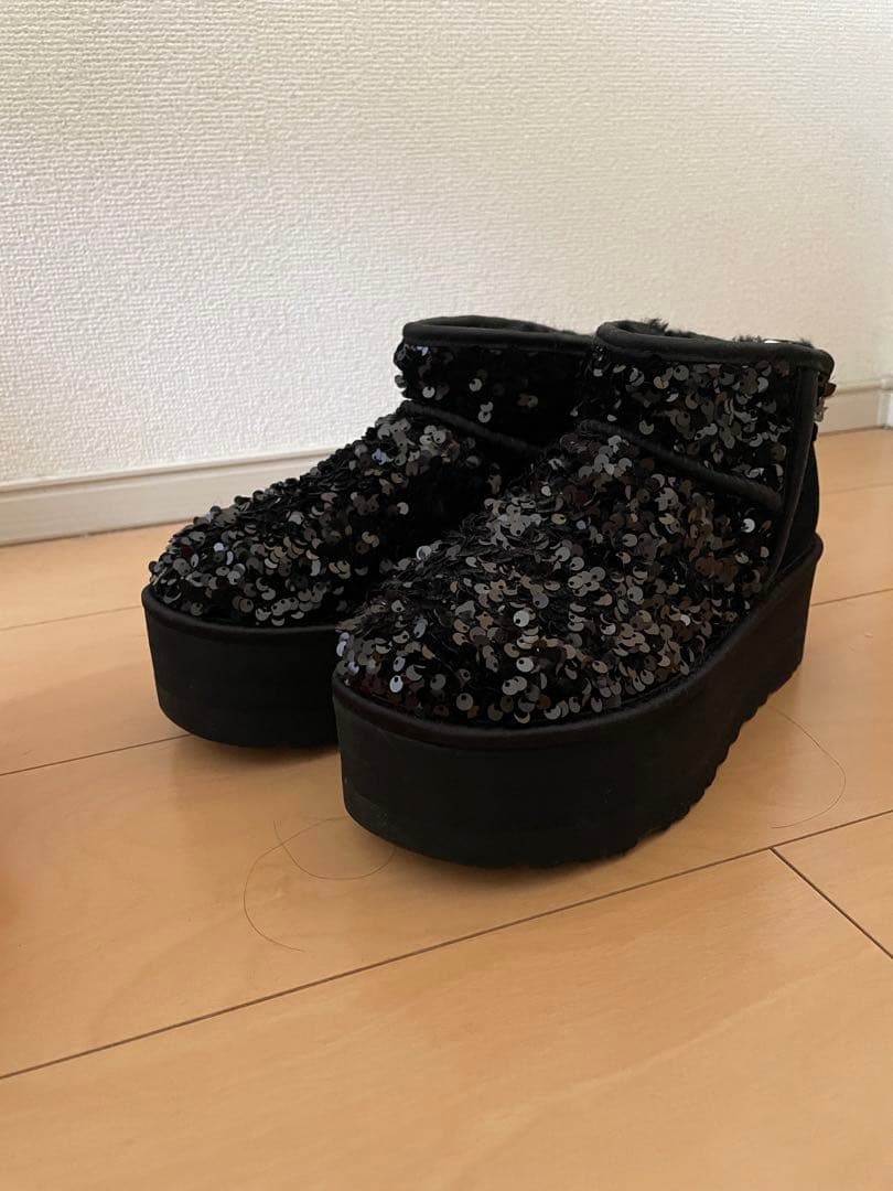 UGG ウルトラミニ　チャンキーシークインレア　入手困難 UGG - 完売しました。。。✨26✨超美品✨UGG✨ウルトラ ミニ✨チャン