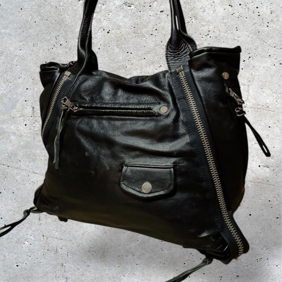 美品　ジョニーウルフ　トートバッグ　A4可　レザー　肩掛け　ブラック　黒 JOHNNY WOLF（ジョニーウルフ） ショルダーバッグ CRUSCH ワン