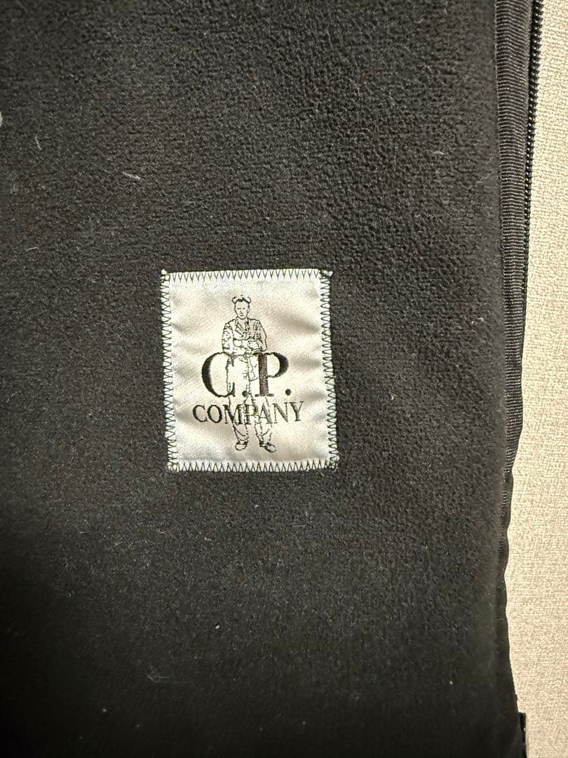 C.P.Company ゴーグル付きジャケット