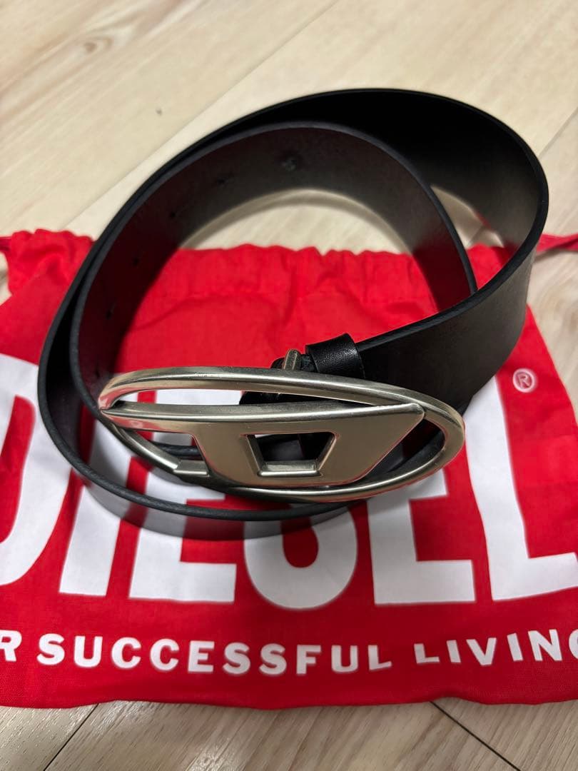 DIESEL ブラックレザーベルト シルバーバックル 楽天市場】DIESEL ディーゼルメンズ レザーベルトDロゴメタルプラーク
