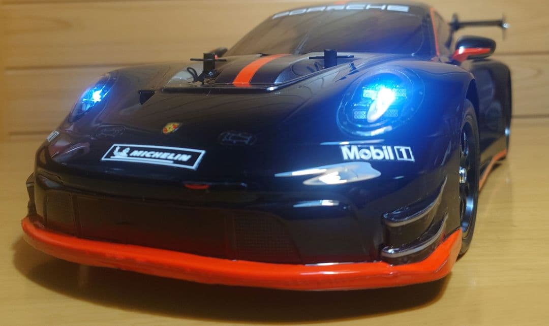 田宮RCポルシェ911GT3 R (992)LEDライト付＆プロポ充電器完成品 - メルカリ