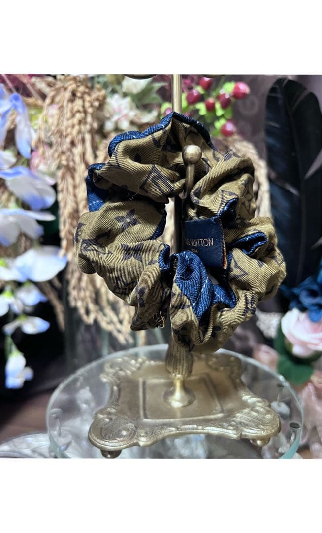 ご成約　LOUIS VUITTON デニムブルー×モノグラムシュシュ LOUIS VUITTON（ルイ・ヴィトン） シュシュ M77439 ブルー コットン100