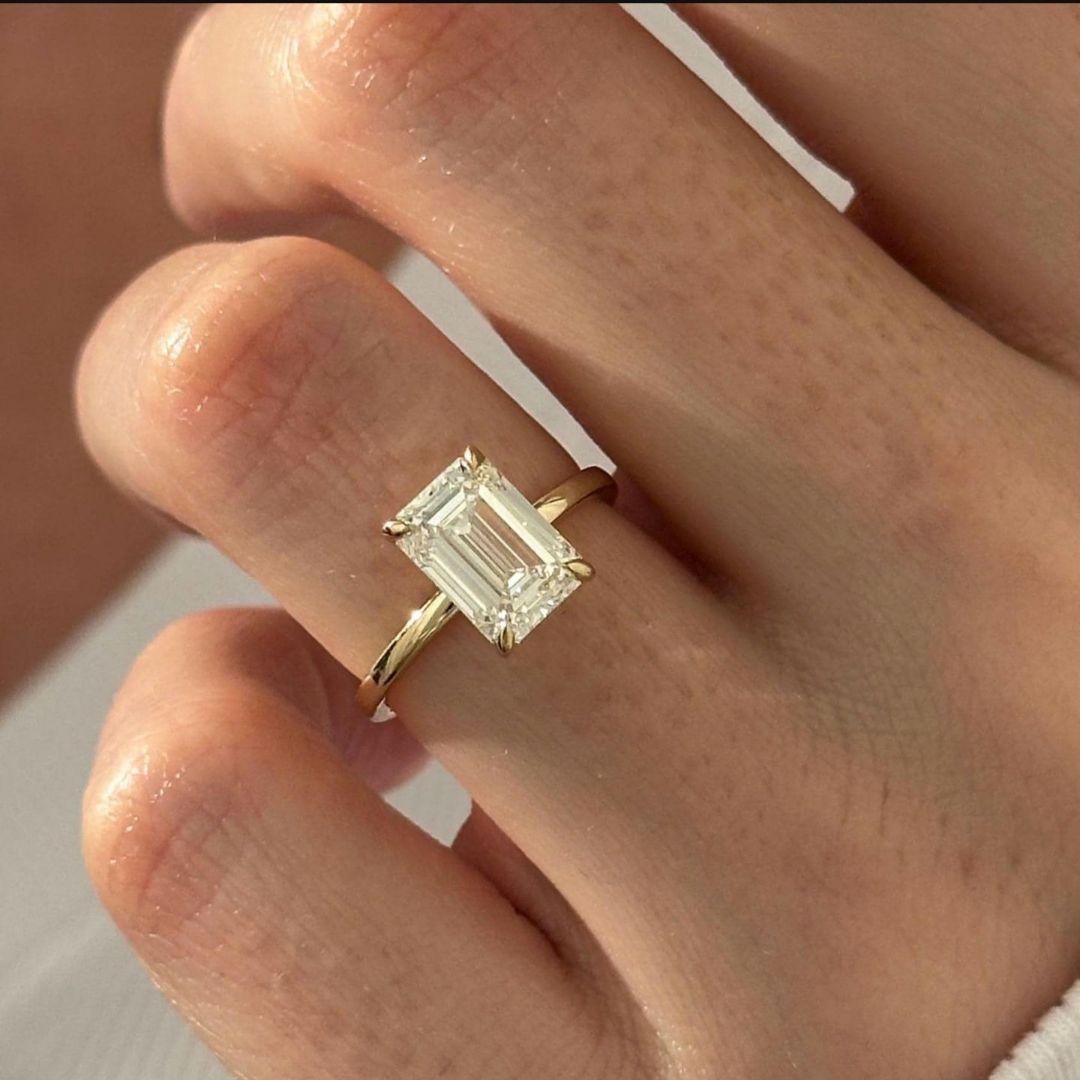 3.00ct D-VS1 エメラルドカットラボグロウンダイヤモンドリング