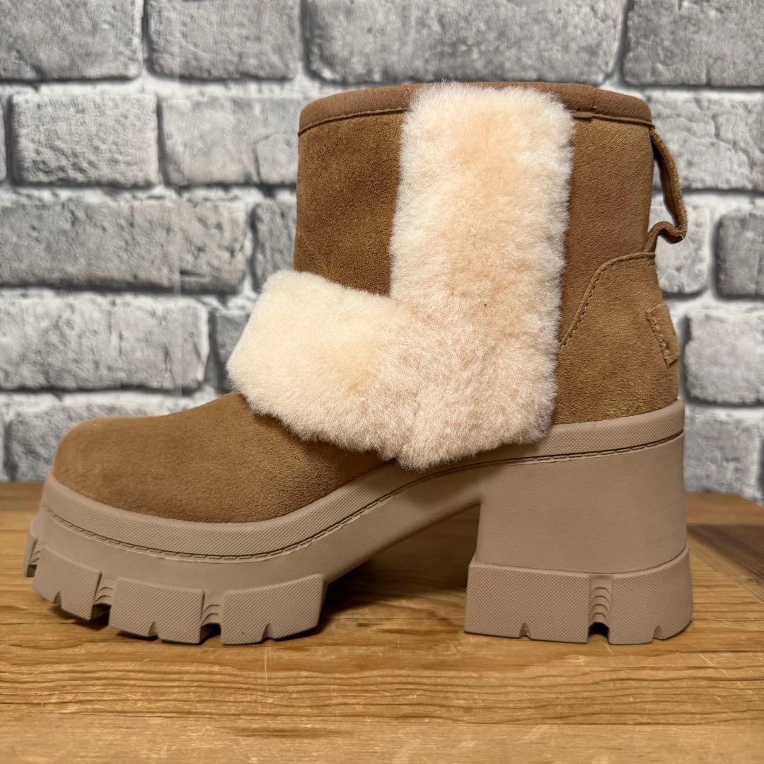 【美品】UGG W ROOKLYN SUNBURST 23.5cm