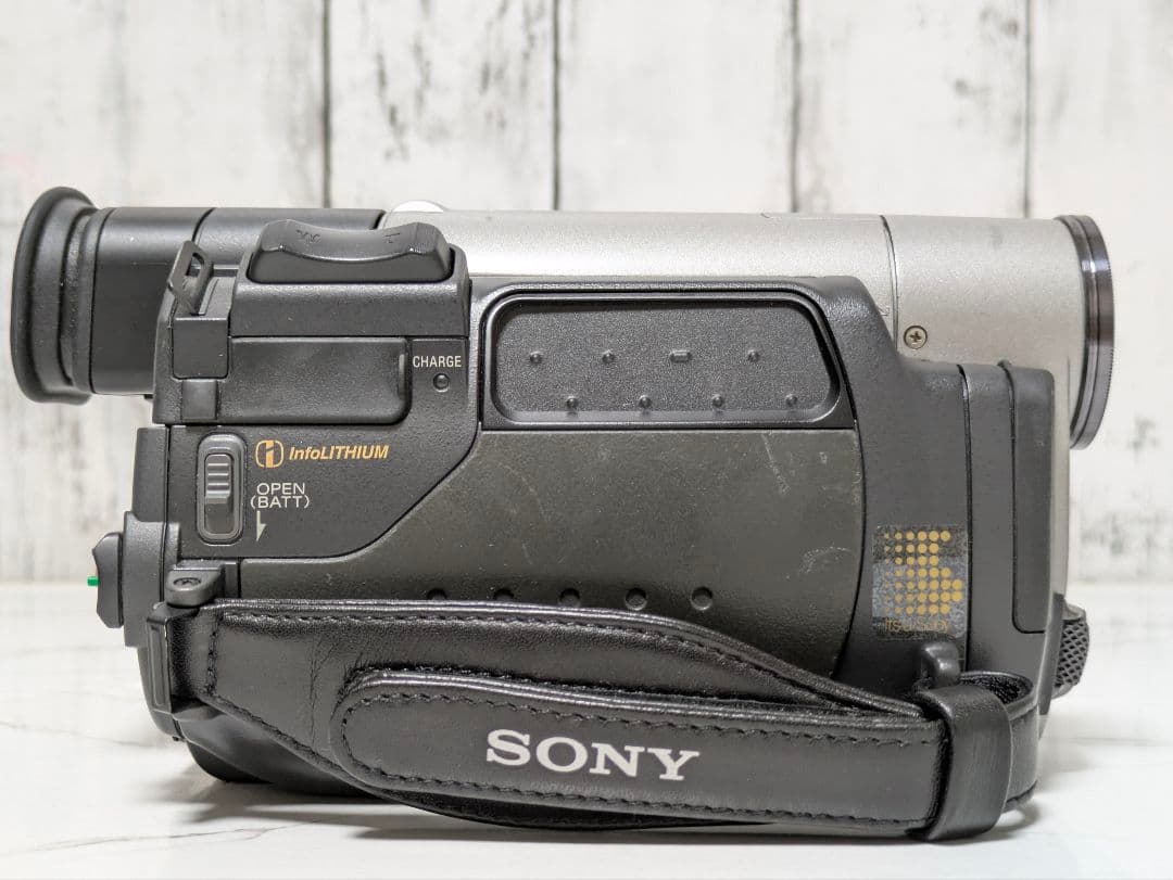 希少！ 【希少】SONY CCD-TR555 Hi8 8mm対応