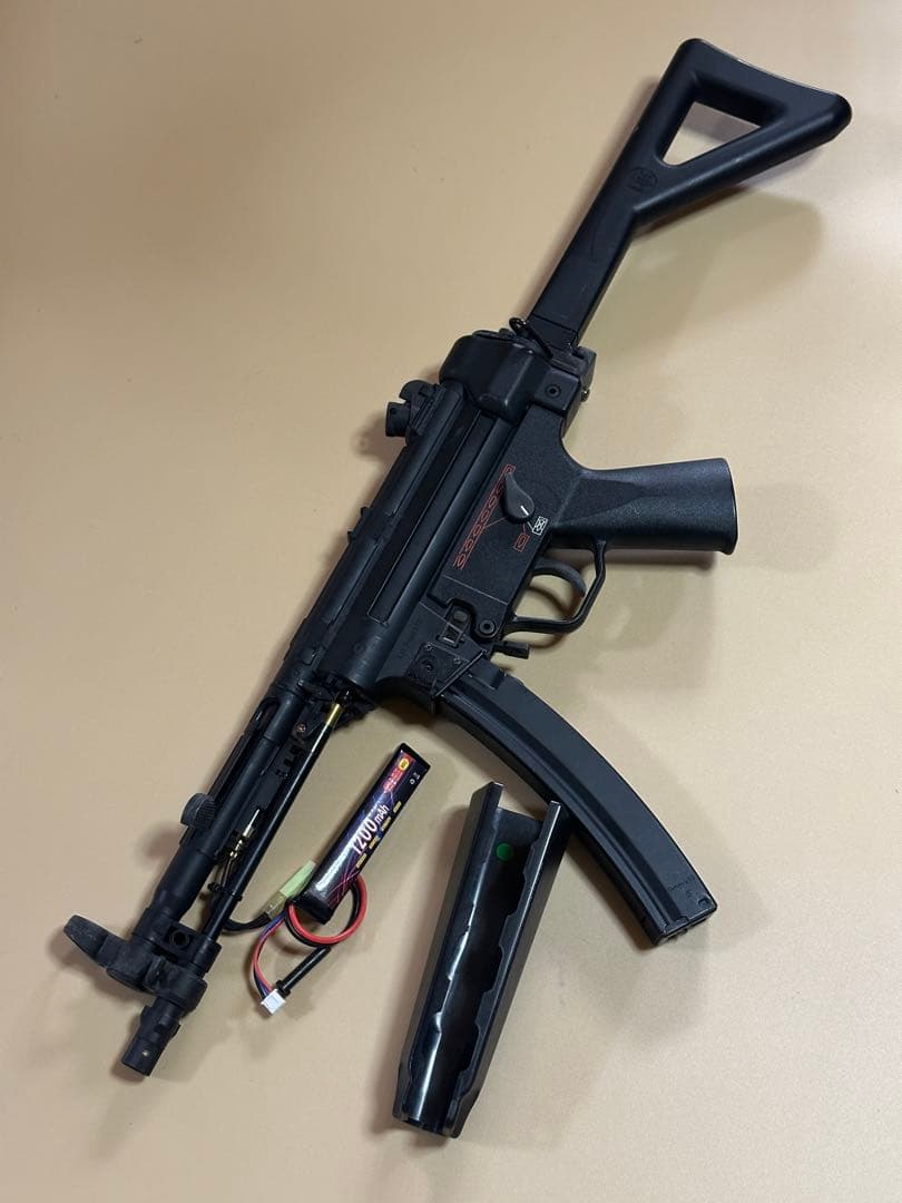 【週末セール】東京マルイMP5 A5折り畳みストック 多弾マガジン バッテリー付 TOKYO MARUI（東京マルイ） MP5 A5（次世代電動ガン） : HBLT - 通販