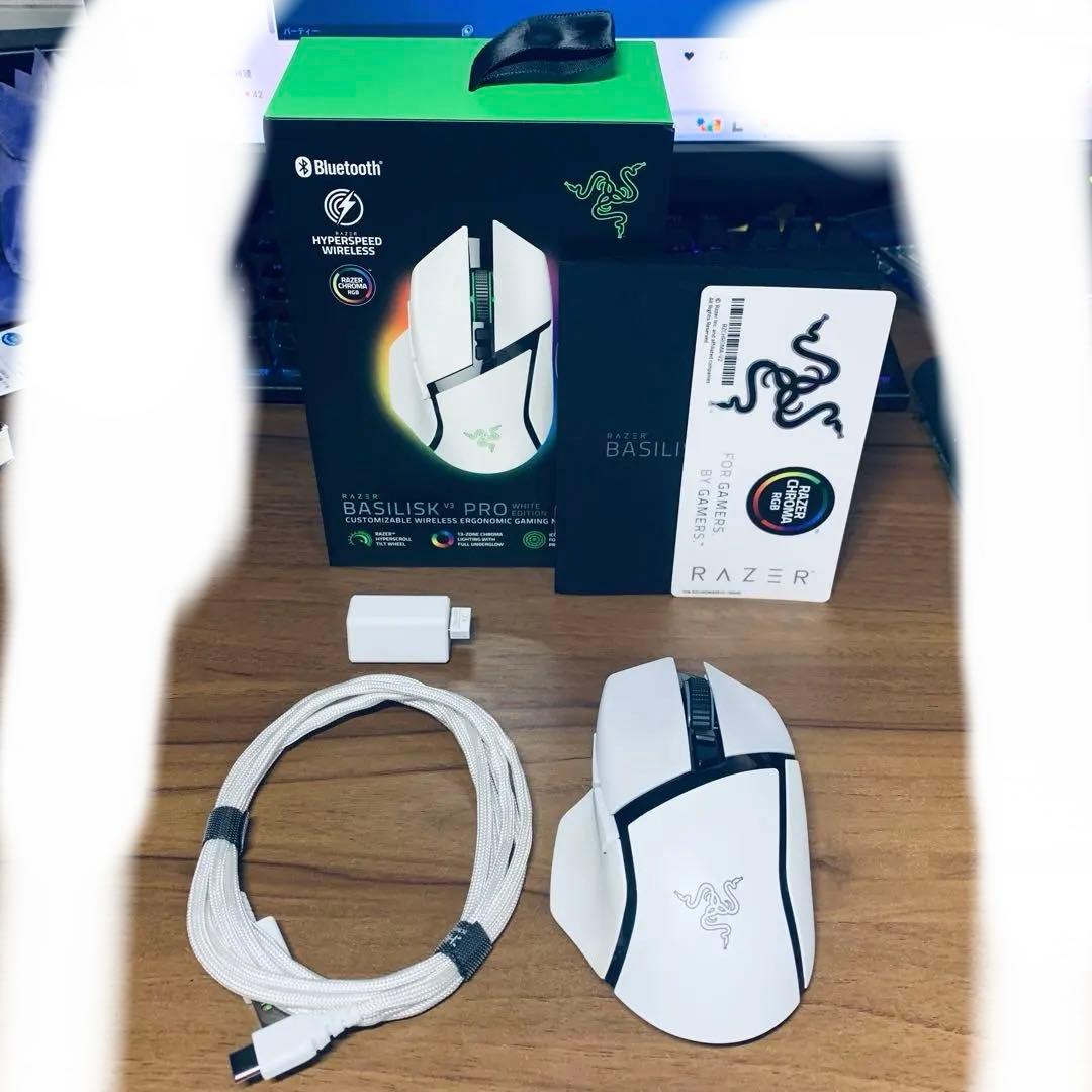 Razer Basilisk V3 PRO ホワイト Razer Basilisk V3 Pro (White Edition) /RZ01-04620200-R3A1 Basilisk
