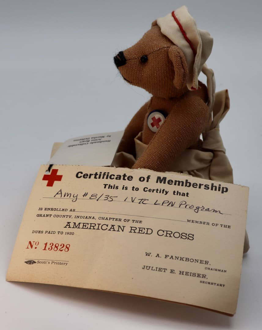 Nurse Amy アーティストベア 19cm Marsha DeHaven