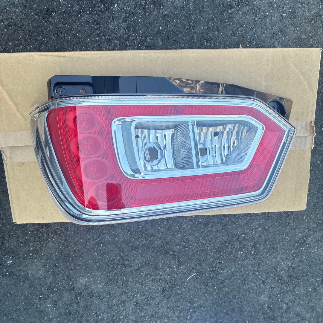 スズキ　ワゴンR MH55S 左テールレンズ ワゴンR 【KBT】ワゴンR DAA-MH55S 左テールランプ 35670-63R00