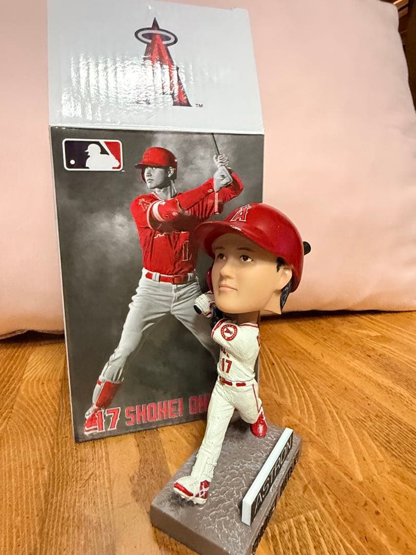 箱付 セイコー アストロン 大谷翔平ボブルヘッドフィギュア 良品 箱付 セイコー アストロン 大谷翔平ボブルヘッドフィギュア NKG