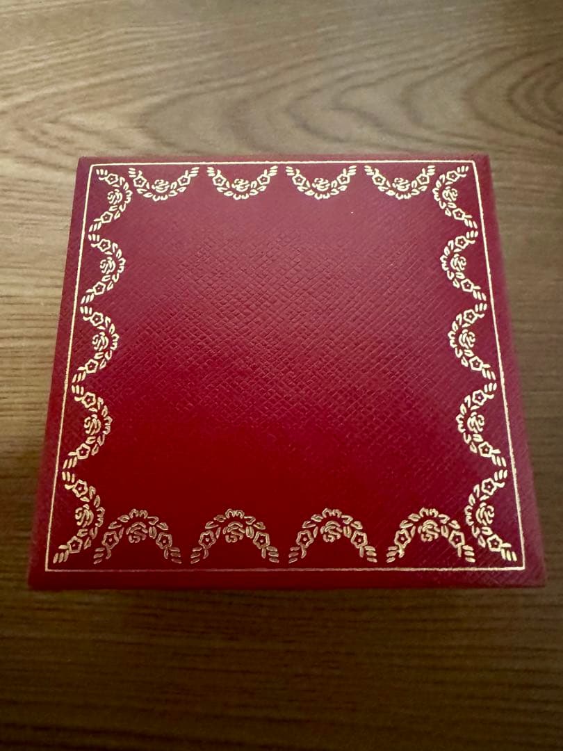 Cartier 幾何学模様 カフリンクス 専用ケース付きの美品 - メルカリ
