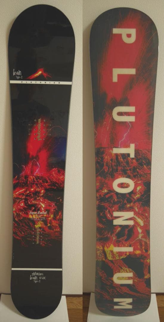 ★☆美品！ PLUTONIUM BRAIN TYPE-C 150cm ブレイン PLUTONIUM（プルトニウム） 日本正規品 スノーボード 板 PLUTONIUM