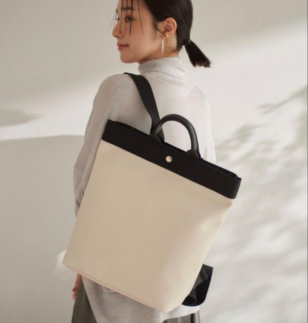 【未使用級】Breath TOPKAPIリプル2way リュック A4 オフ白 未使用級】Breath TOPKAPIリプル2way リュック A4 オフ白