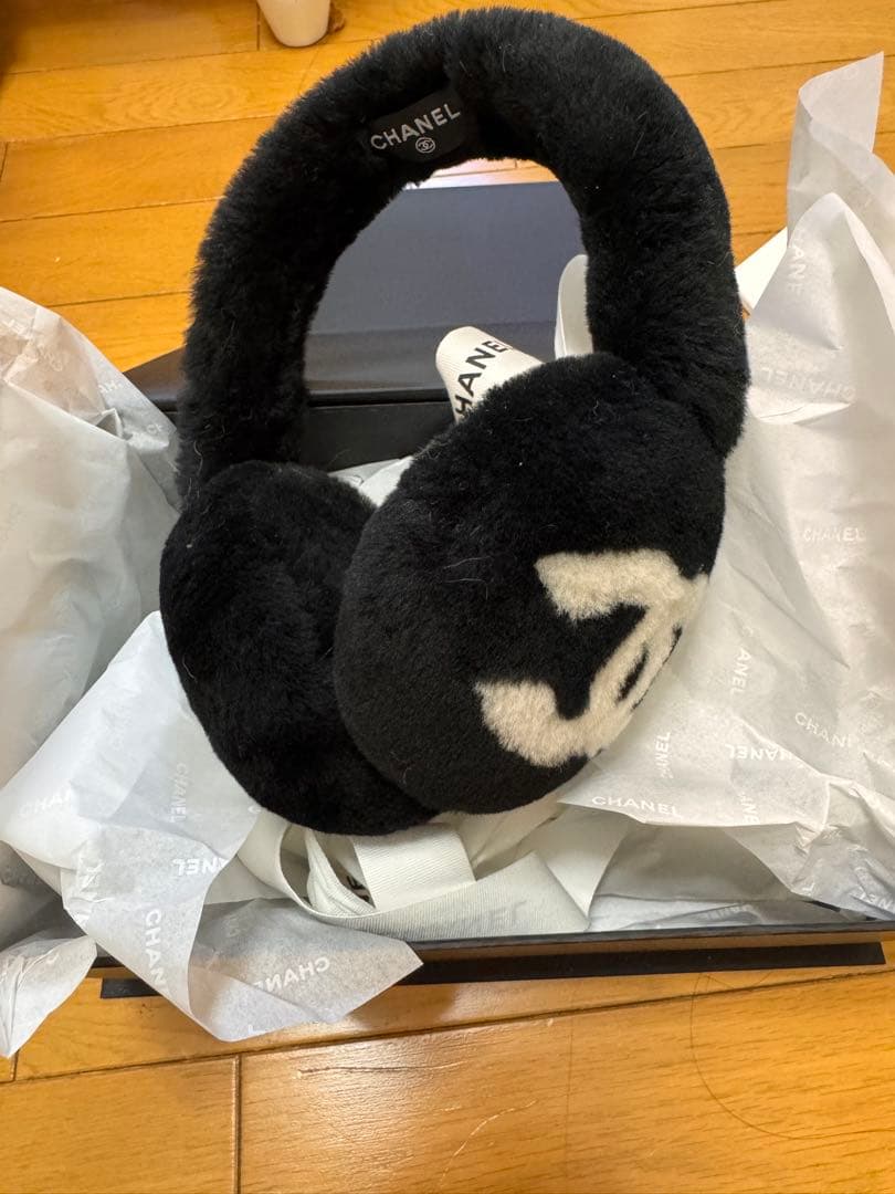 CHANEL♡ 新品ブラックファー イヤーマフ - メルカリ