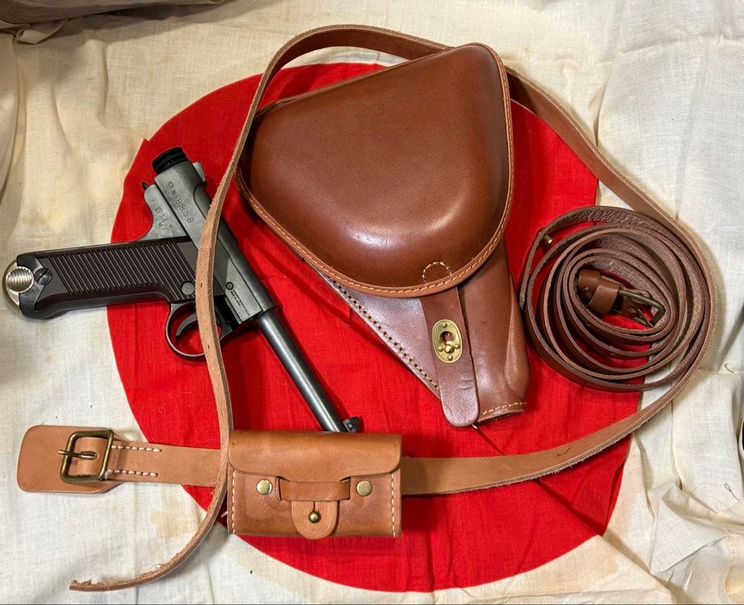 C）日本軍 南部14年式拳銃嚢と拳銃弾薬盒＆ベルトのセット（複製品