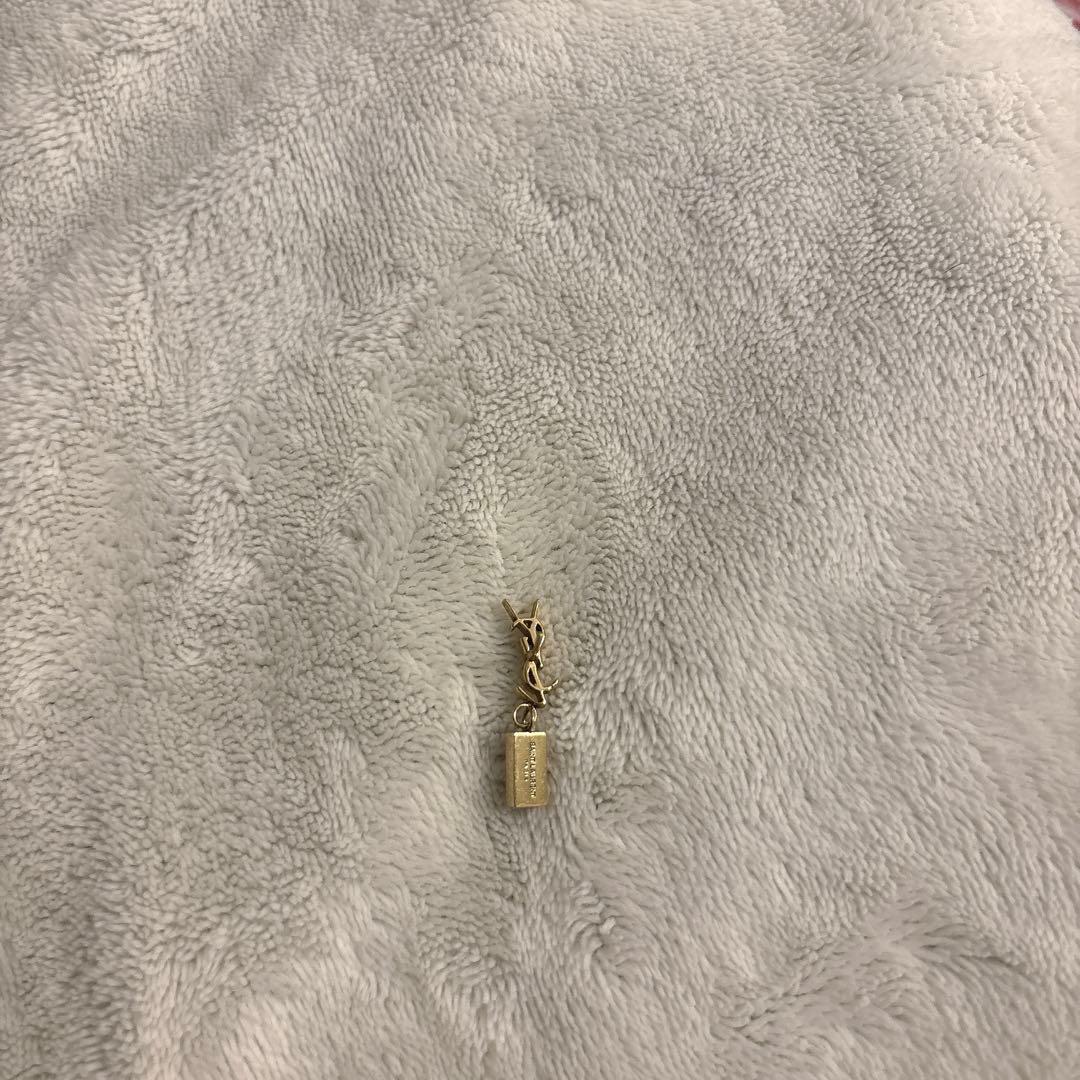 カサンドラ シングル イヤリング（メタル＆ラインストーン） 美品