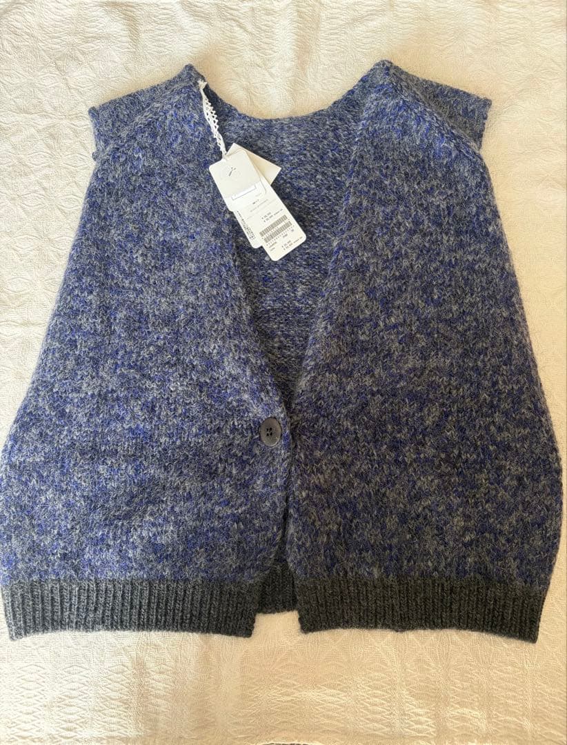 ma様 ミナペルホネン laine ニットベスト - メルカリ