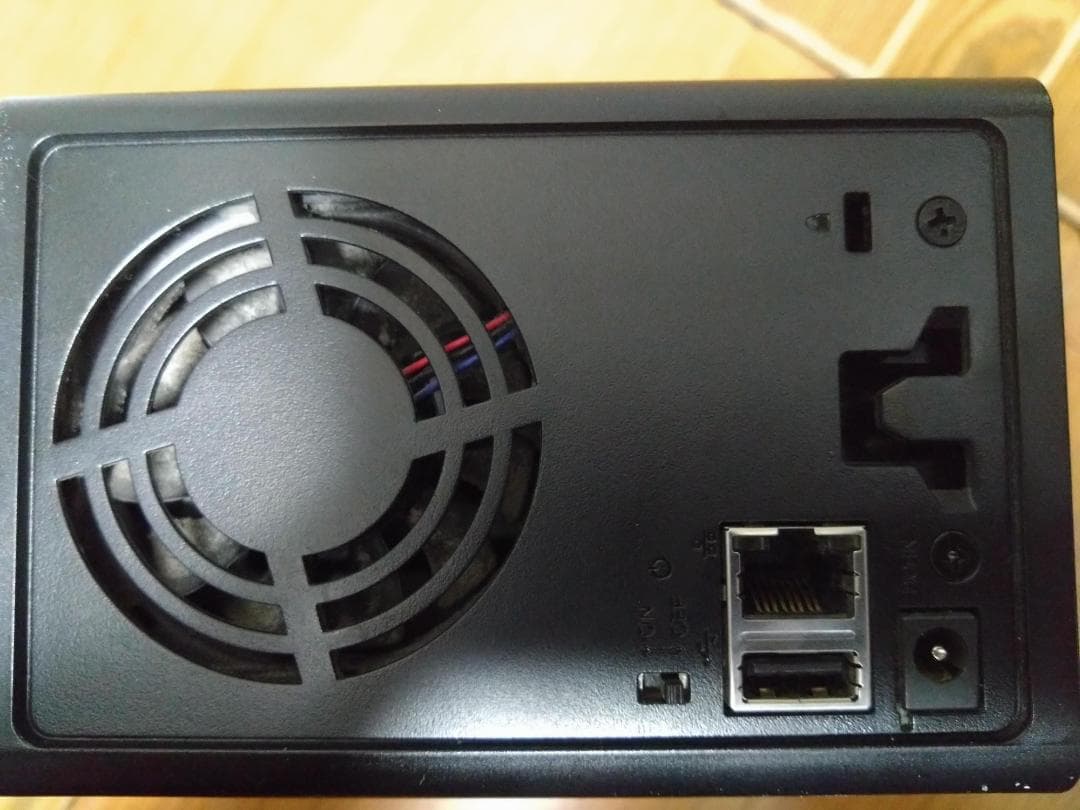 BUFFALO LinkStation NAS(4TB✕2本=8TB）