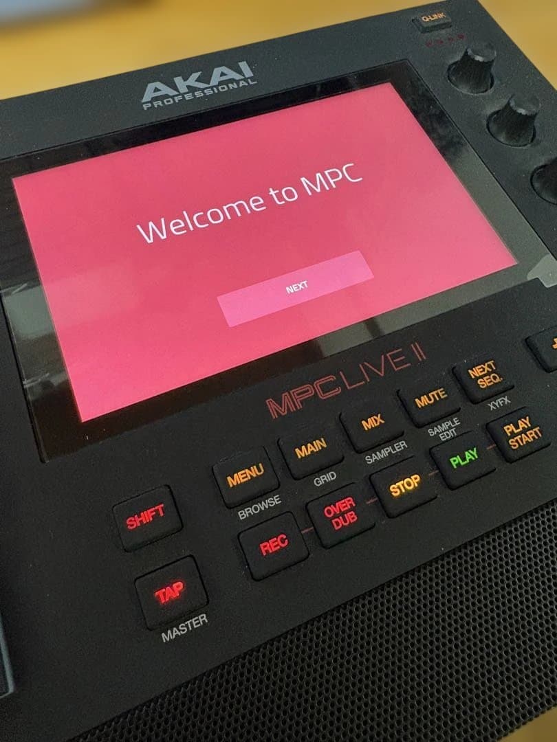 極美品】MPC LIVE II（日本国内正規品・液晶フィルム付・完品・解除済