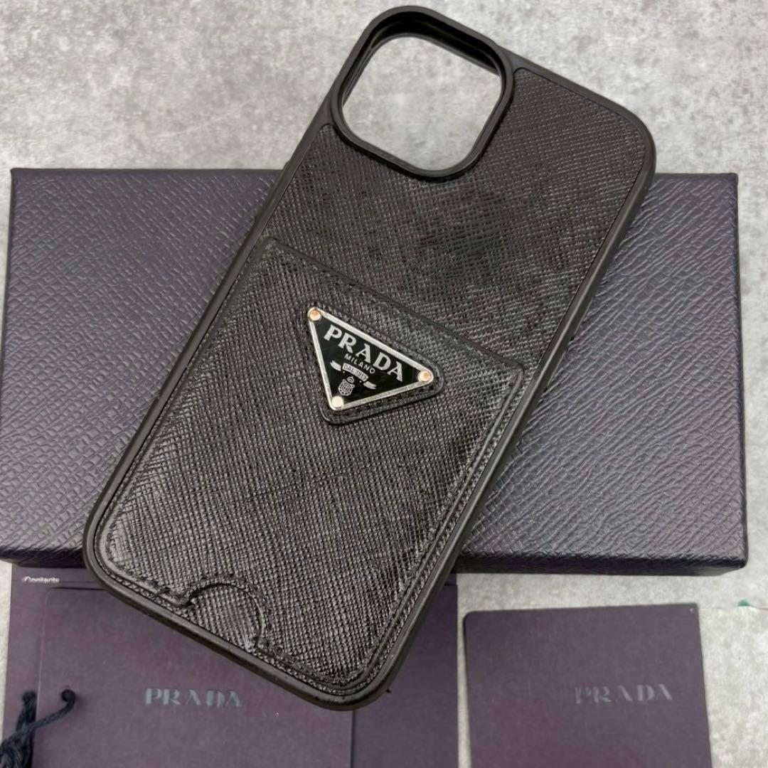 箱付き プラダ iPhone14 スマホケース カバー サフィアーノ 三角ロゴ Amazon.co.jp: [Prada] [プラダ] iPhone14ケース サフィアーノ