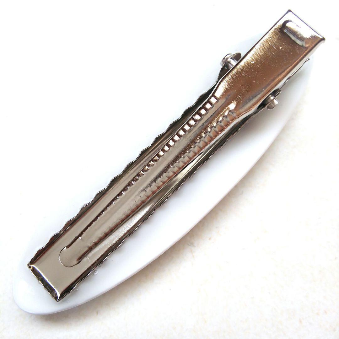 ヘアゴム レジン 横長オーバル型 マトリカリアとキラキラ桜景色 ミントグリーン