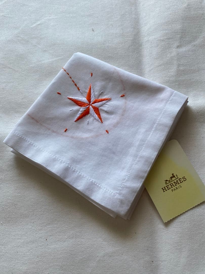 未使用 エルメス タグ付き コンステラシオン 刺繍ハンカチ 楽天市場】【P3倍】【 名入れ 刺繍 】 エルメス ハンカチ レディース