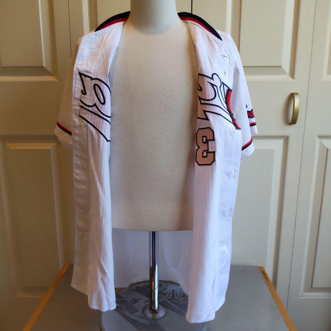 広島東洋カープ菊池涼介選手ユニフォーム背番号33直筆サイン入りサイズ