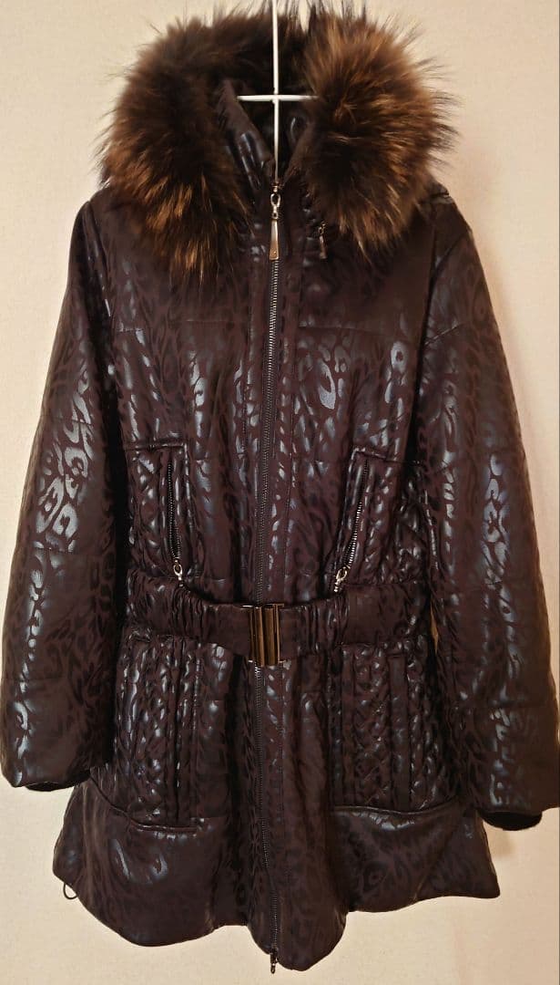 伊太利屋】ファー付きダークブラウンコート 11号 - メルカリ