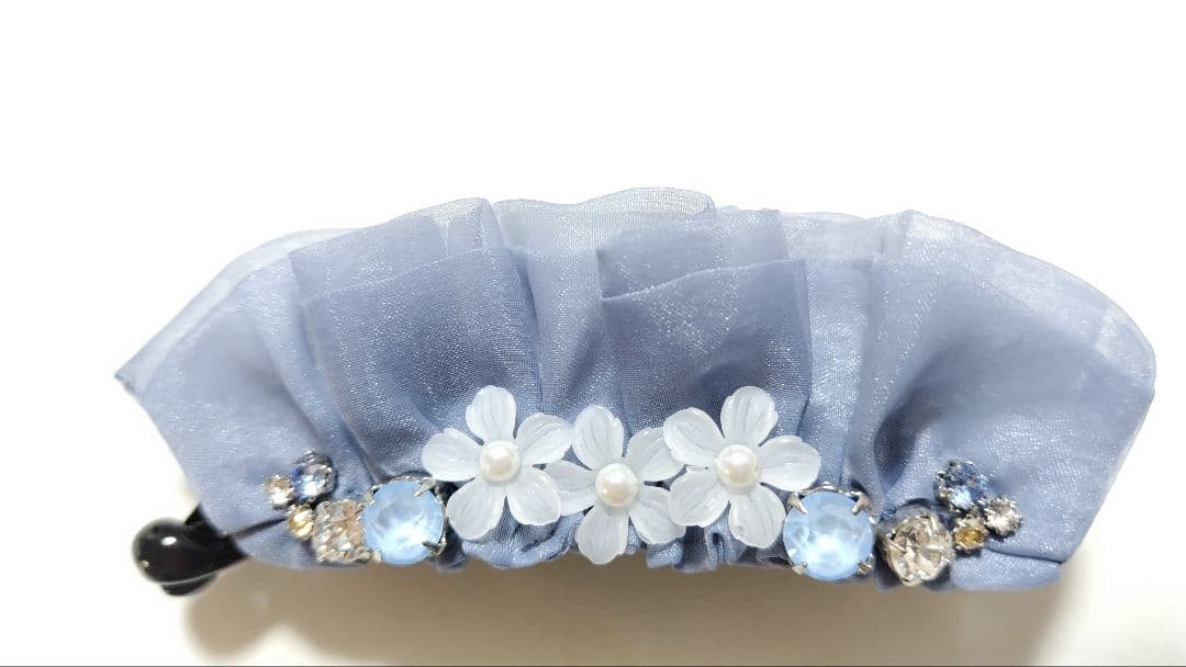 【新品同様】コンプレックスビズバナナクリップフラワーレースブルー ブルーミーフラワー バナナクリップ(ミント) | バナナクリップ